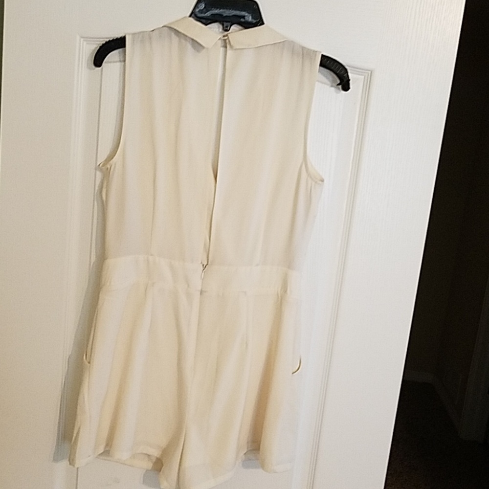 Romper - Picture 2 of 2